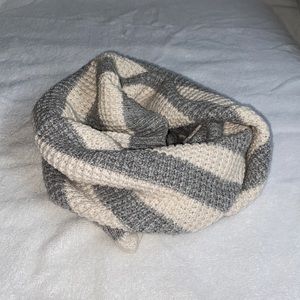 GAP Waffle scarf